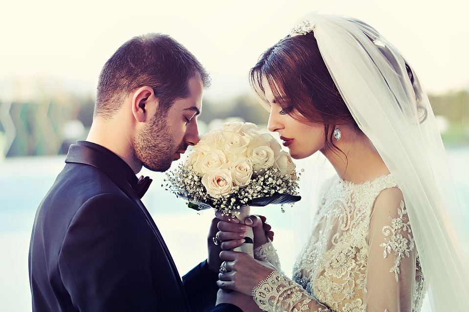 Guide To Hiring A Wedding Photographer